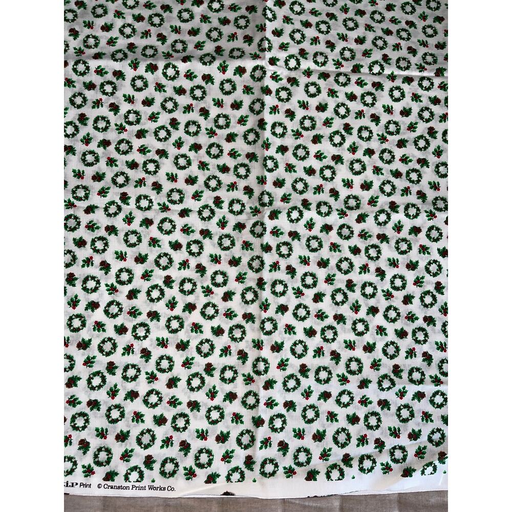 White Fabric With Christmas Wreaths/quilt making/